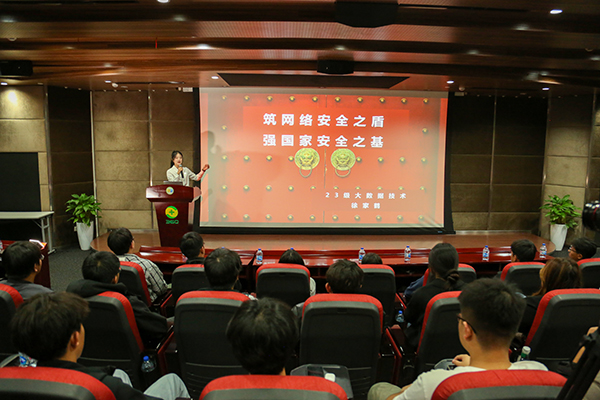 0D0A9779.jpg 0D0A9779.jpg