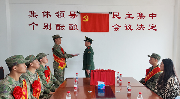 看望新兵2.jpg