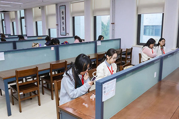 微信图片_2025-11-11_215439_344.jpg 微信图片_2025-11-11_215439_344.jpg